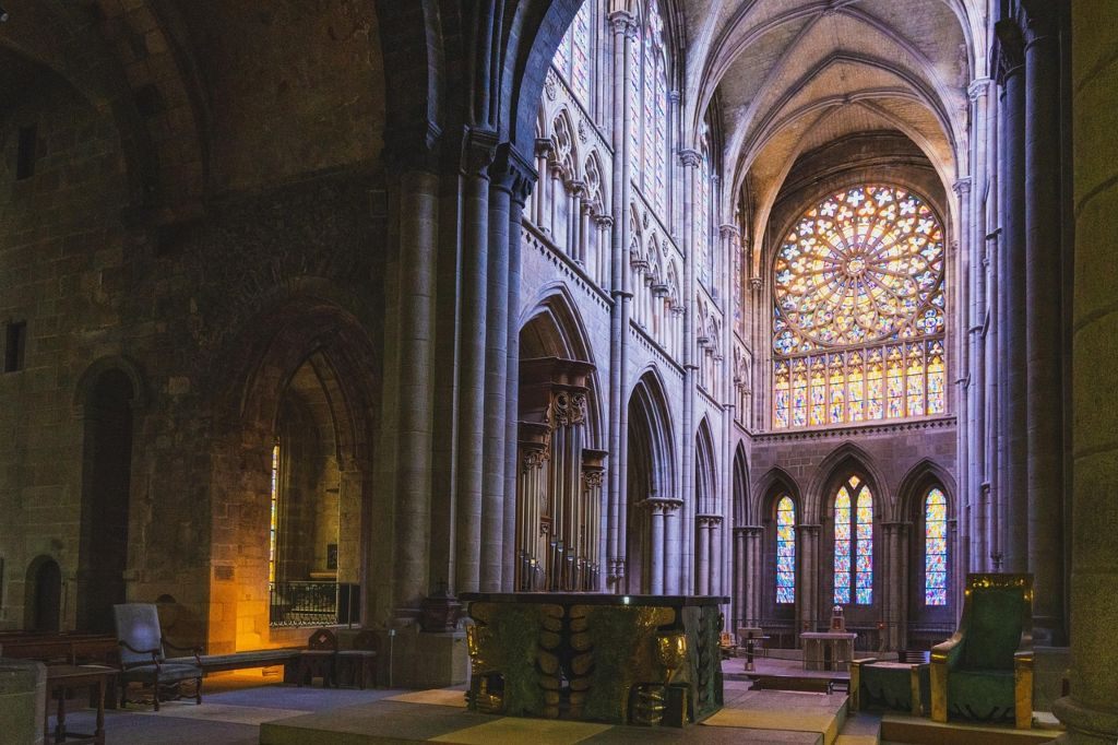 église