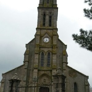 Eglise de Pléguien
